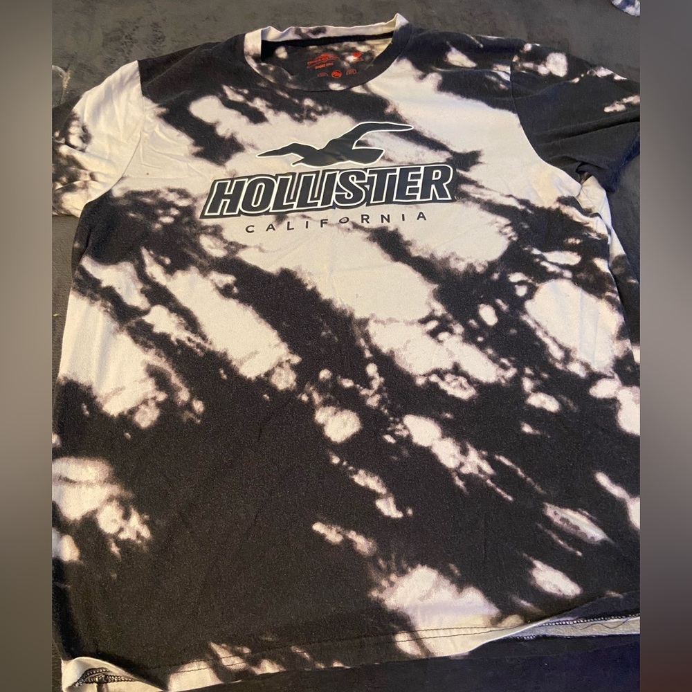Hollister T-shirt